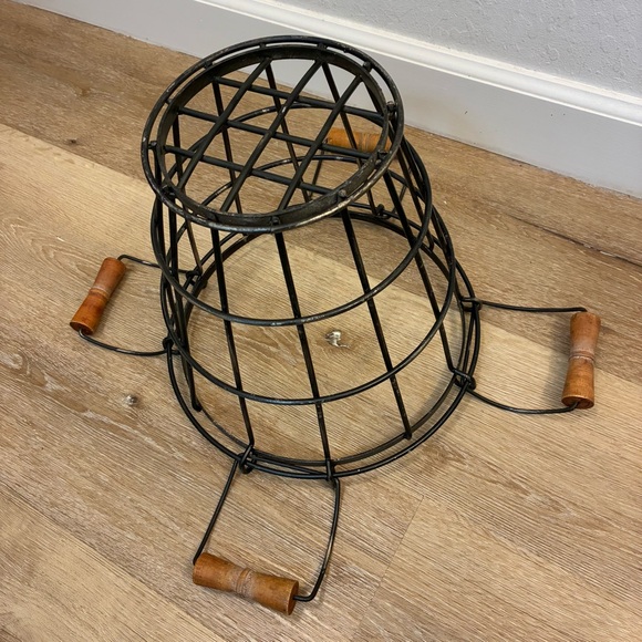 Black Iron Wire Log/Storage Basket w/ 4 Wooden Handles Farmhouse Rustic - Picture 12 of 14